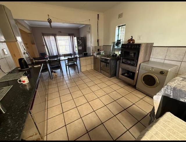3 BEDROOM HOUSE FOR SALE IN VANDERBIJLPARK CW 2